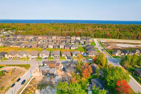 289 Ramblewood Dr, Wasaga Beach, ON L9Z 2N9