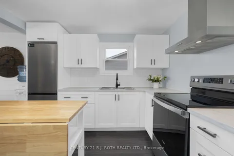 11 James St, Orillia, ON L3V 1K9