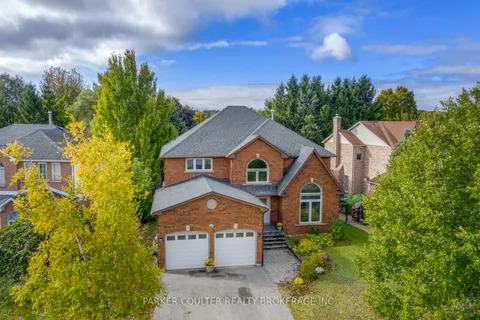 40 Ford St, Barrie, ON L4N 7J4