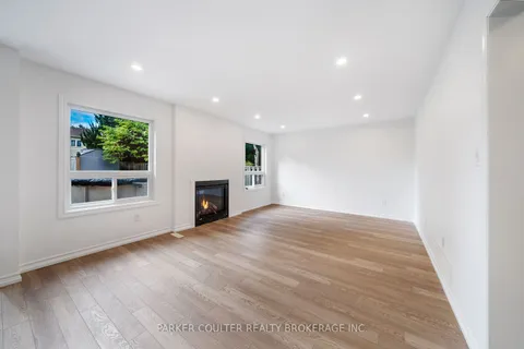40 Ford St, Barrie, ON L4N 7J4