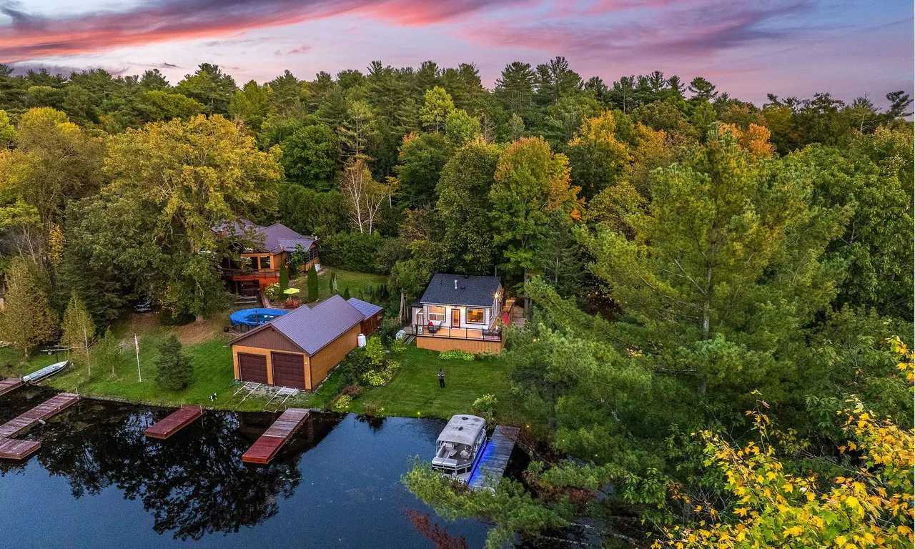 3141 Maclean Lake N Shore Rd, Severn, ON L0K 1E0