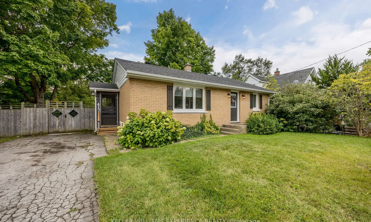 417 Blake St, Barrie, ON L4M 1L1