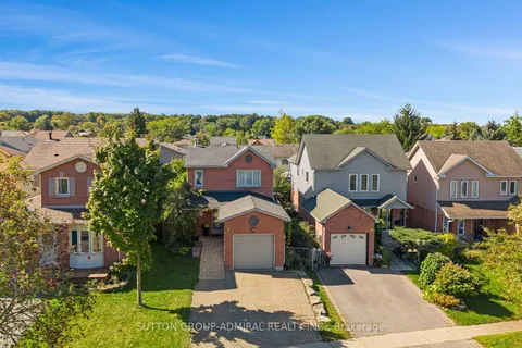 93 Hadden Cres, Barrie, ON L4M 6G7