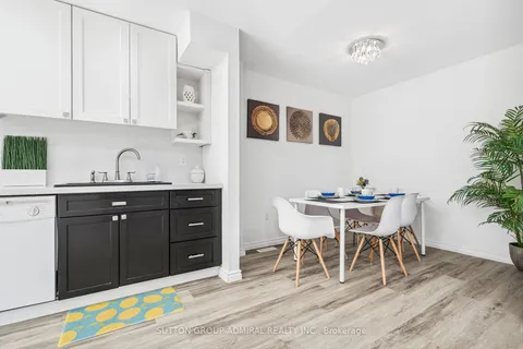 93 Hadden Cres, Barrie, ON L4M 6G7