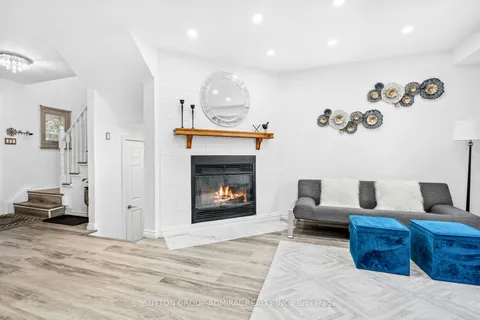 93 Hadden Cres, Barrie, ON L4M 6G7