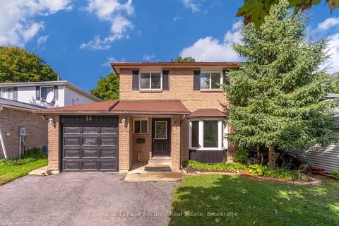 32 Wilson Crt, Barrie, ON L4N 5K8