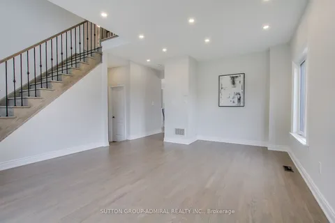 26 Oakmont Ave, Oro-Medonte, ON L0L 2L0