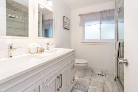 2447 Ridge Rd, Oro-Medonte, ON L0L 2L0
