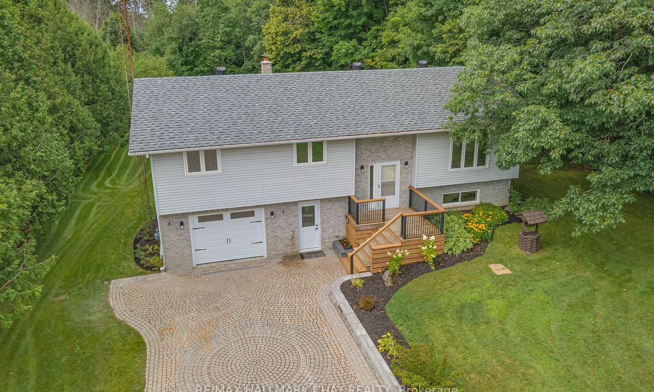 622 Scarlett Line, Springwater, ON L0L 1V0