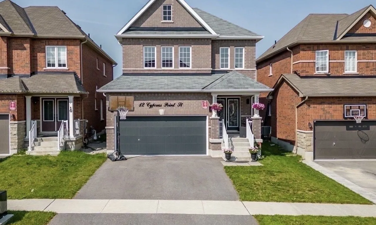 12 Cypress Point St, Barrie, ON L4N 6J9