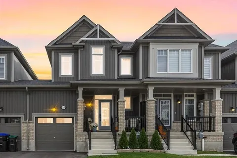 25 Kirby Ave, Collingwood, ON L9Y 3W8