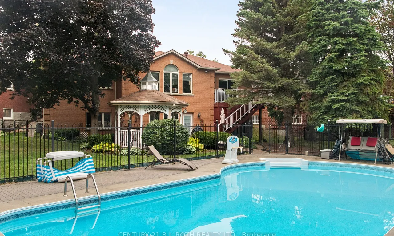 65 BARRE Dr, Barrie, ON L4N 7P1