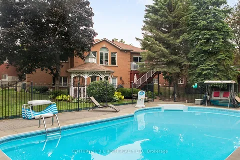 65 BARRE Dr, Barrie, ON L4N 7P1