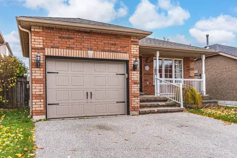 15 Seline Cres, Barrie, ON L4N 0Y6