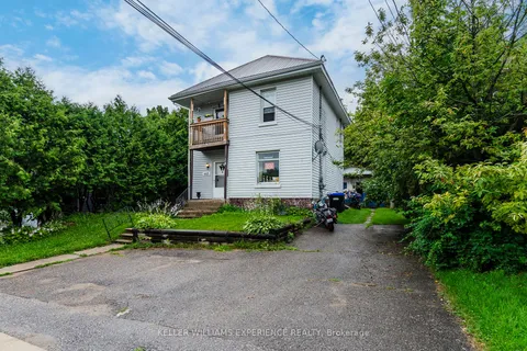 643 645 Dominion Ave, Midland, ON L4R 1R6