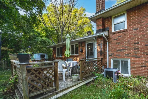 293 Duckworth St, Barrie, ON L4M 3X5