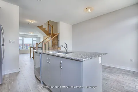 7 Cherry Hill Lane, Barrie, ON L9J 0M7