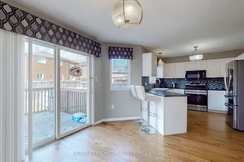 48 Patrick Dr, Barrie, ON L4N 5Z1
