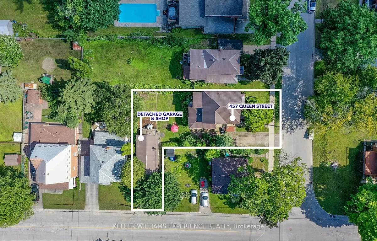 457 Queen St, Midland, ON L4R 3J3