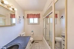 205 Merrett Dr, Barrie, ON L4N 3Y4
