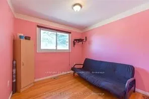 205 Merrett Dr, Barrie, ON L4N 3Y4