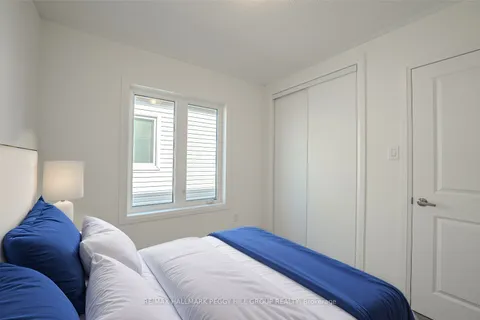 11 Sagewood Ave, Barrie, ON L9J 0K8