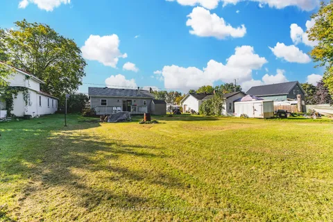 5516 County Road 90, Springwater, ON L0M 1T2