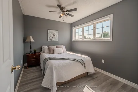 297 Esther Dr, Barrie, ON L4N 0G2