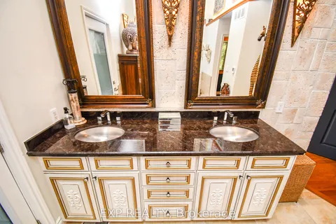 17 Highland Drive, Oro-Medonte, ON L0L 2L0