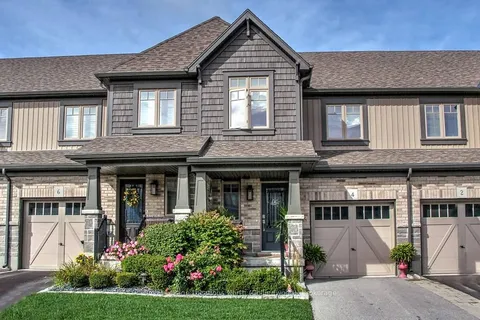 4 Archer Ave, Collingwood, ON L9Y 3B7