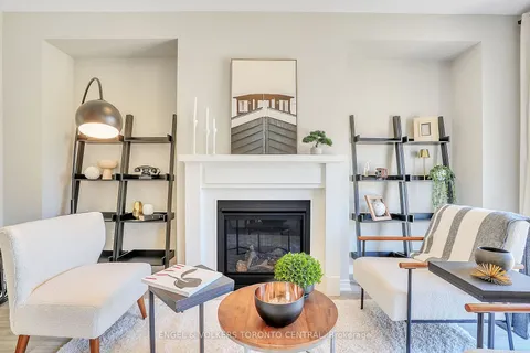 206 Cubitt St, Clearview, ON L0M 1S0