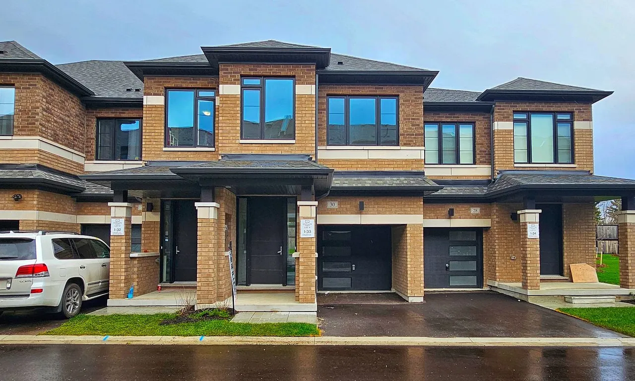 30 Bluebird Lane, Barrie, ON L9J 0M3