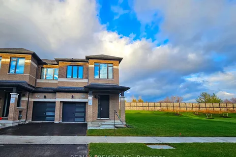 94 Turnberry Lane, Barrie, ON L4N 6K7