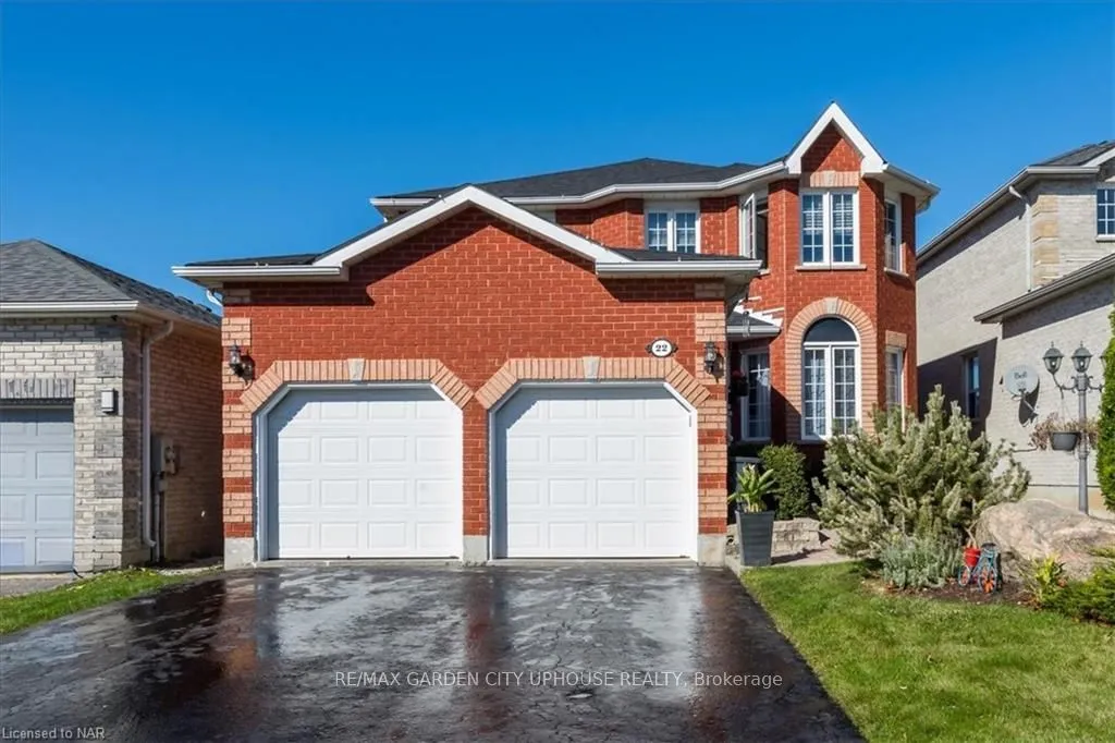 22 GRACE Cres, Barrie, ON L4N 9S8