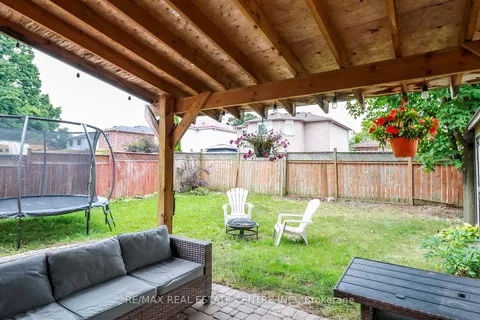 23 Wice Rd, Barrie, ON L4N 8S4