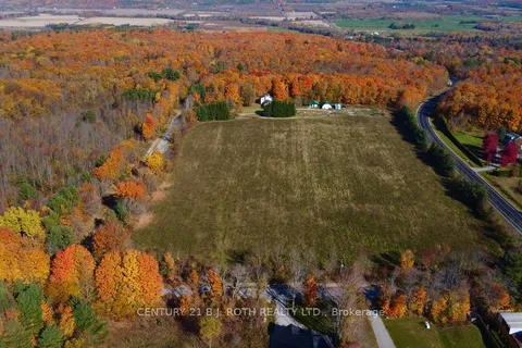 85 Old Country Rd, Oro-Medonte, ON L0K 1N0