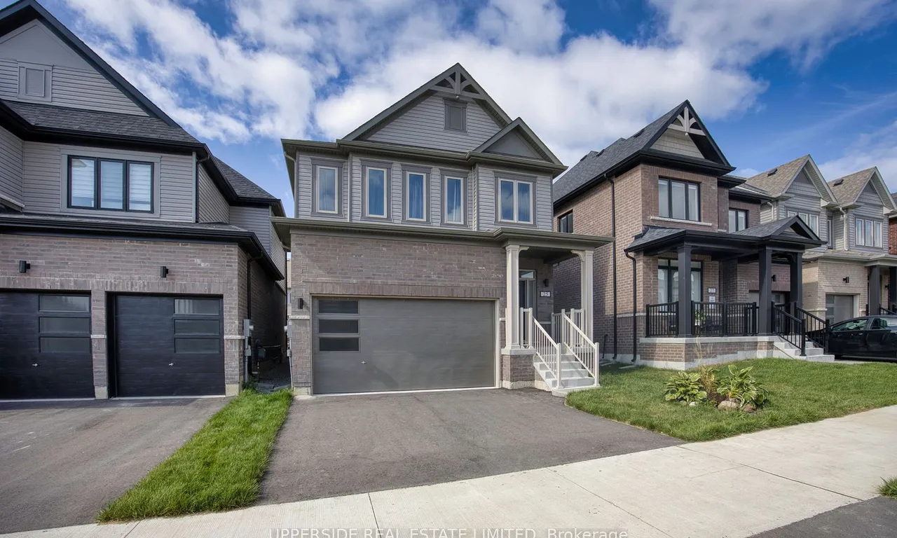 25 Shepherd Dr, Barrie, ON L9J 0K4