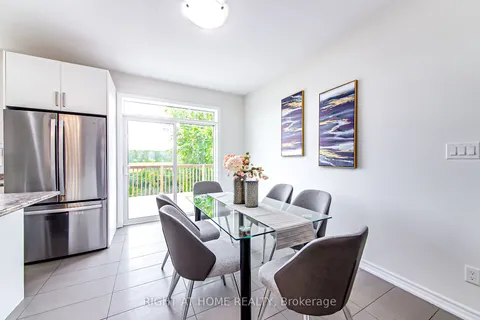 56 Megan Cres, Barrie, ON L4N 6E4