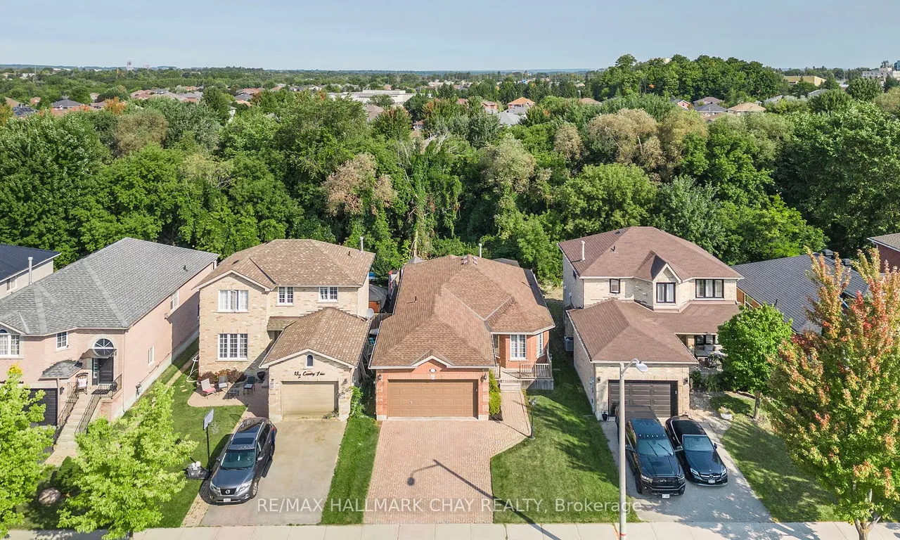 134 Country Lane, Barrie, ON L4N 0N2