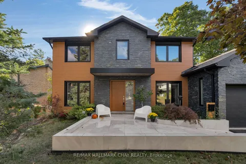 30 Valley Dr, Barrie, ON L4N 4R9
