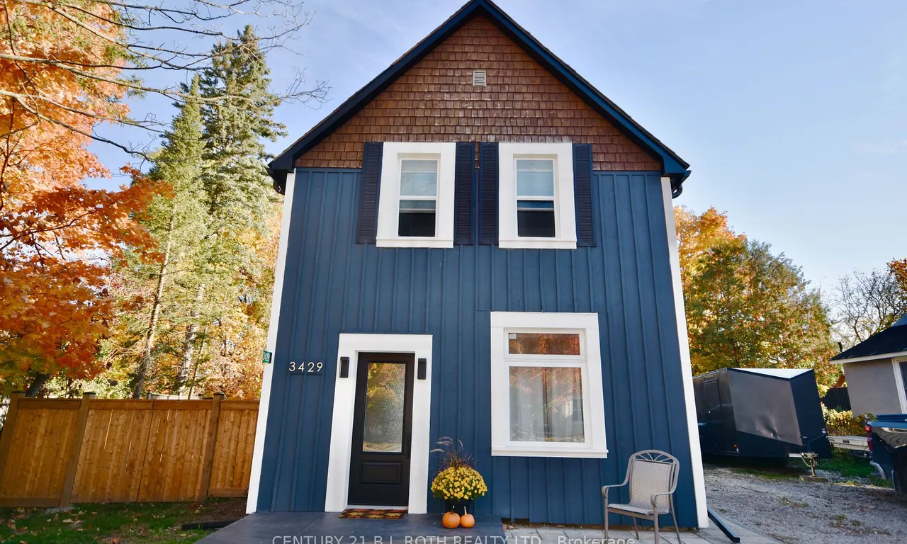 3429 Penetanguishene Rd, Oro-Medonte, ON L4M 4Y8