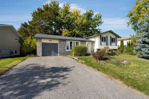 290 Pine Dr, Barrie, ON L4N 4H8