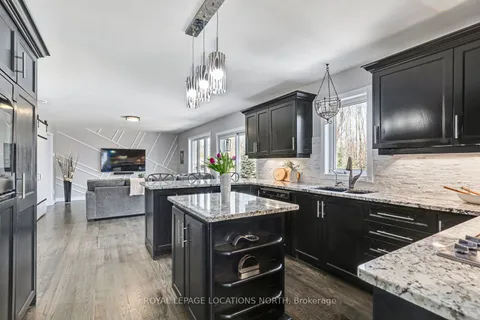 17 Trails End, Collingwood, ON L9Y 5B1