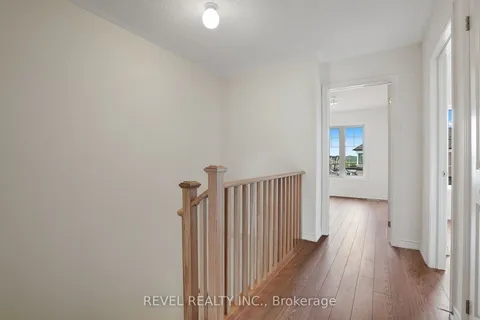 12 Hylton Dr, Barrie, ON L9J 0W5