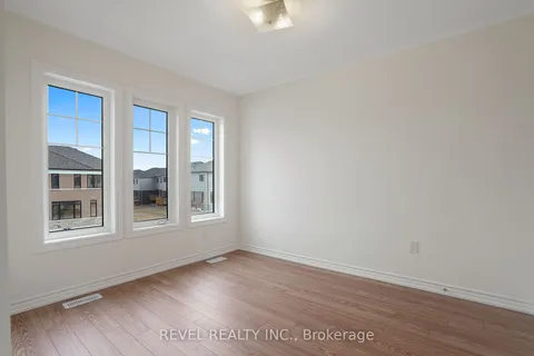 12 Hylton Dr, Barrie, ON L9J 0W5