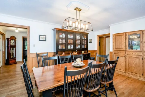 301 4 Concession Road, Tiny, ON L0L 2T0