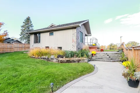 138 Glenwood Dr, Wasaga Beach, ON L9Z 2K5