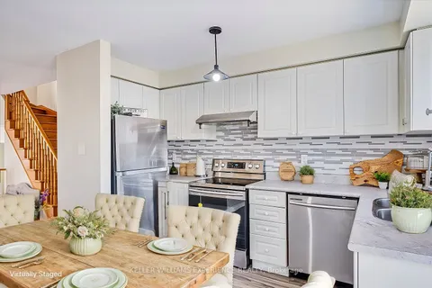 59 Hawthorne Cres, Barrie, ON L4N 9Y7