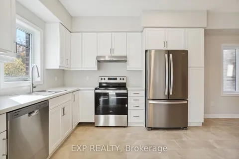 31 Shipley Ave, Collingwood, ON L9Y 5M7