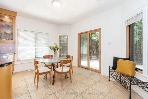 18 Red Oak Cres, Oro-Medonte, ON L0L 2L0